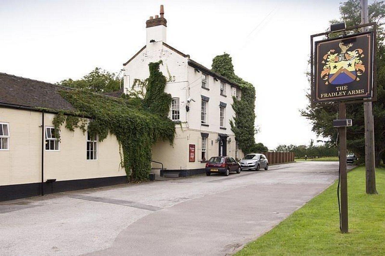 Premier Inn Lichfield North East Esterno foto