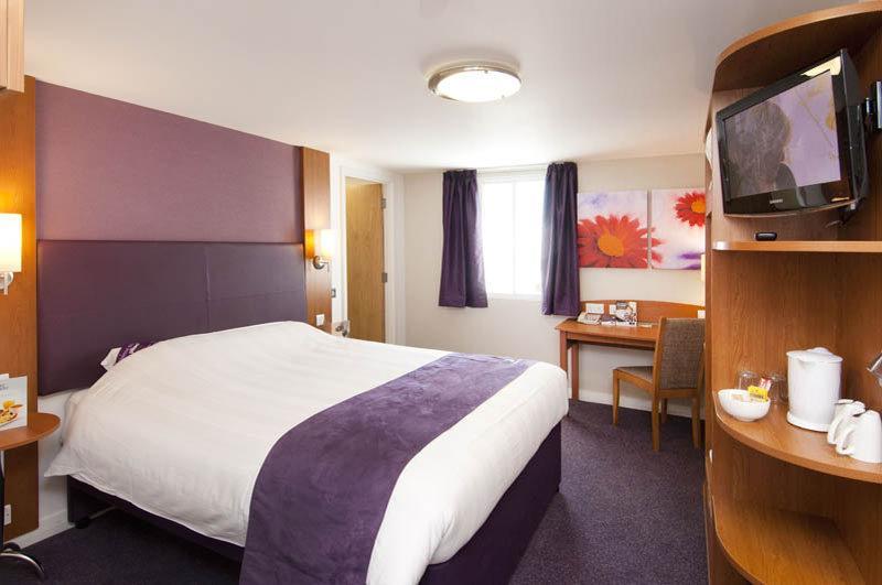 Premier Inn Lichfield North East Esterno foto