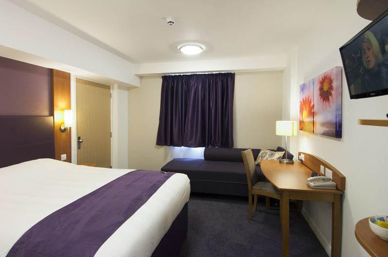Premier Inn Lichfield North East Esterno foto